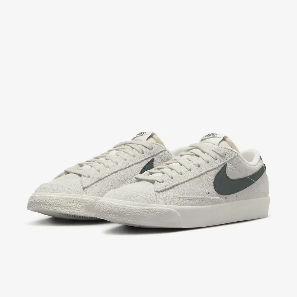 NIKE PHANTOM '77' LOW-TOP SNEAKERS IN VINTAGE GREEN